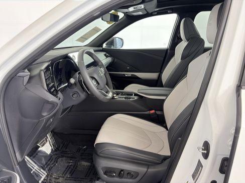 Used 2025 Lexus TX 350 AWD w/ Technology Package image 6