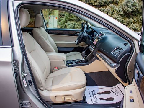 Used 2016 Subaru Outback 2.5i Limited image 20