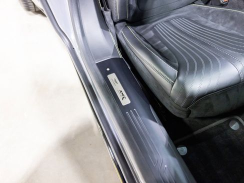 Used 2019 Aston Martin DB11 AMR image 31