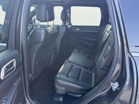 Used 2014 Jeep Grand Cherokee Limited w/ Trailer Tow Group IV AWD/4WD image 11
