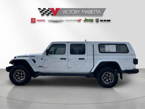 Used 2025 Jeep Gladiator Rubicon AWD/4WD image 2