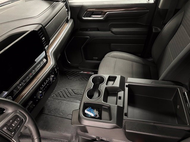 Used 2024 Chevrolet Silverado 1500 RST AWD/4WD image 35