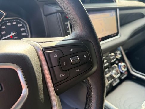 Used 2021 GMC Yukon XL Denali AWD/4WD image 20