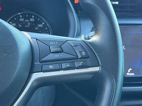 Used 2023 Nissan Kicks SV image 28