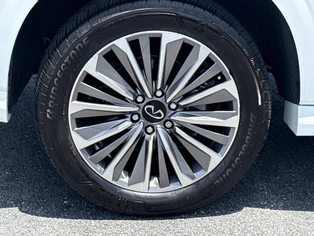 Certified 2025 INFINITI QX80 Luxe AWD/4WD image 29
