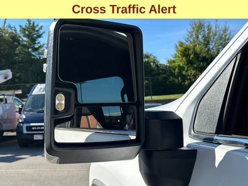 Used 2022 Chevrolet Silverado 2500 High Country w/ Z71 Off-Road Package image 8