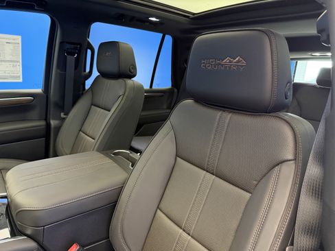 New 2026 Chevrolet Tahoe High Country w/ Sun And Tow Package AWD/4WD image 14
