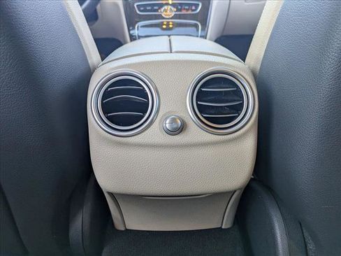 Used 2020 Mercedes-Benz C 300 Sedan image 18