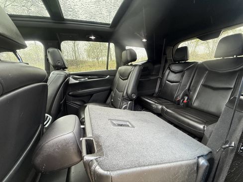 Used 2023 Cadillac XT6 Premium Luxury AWD/4WD image 11