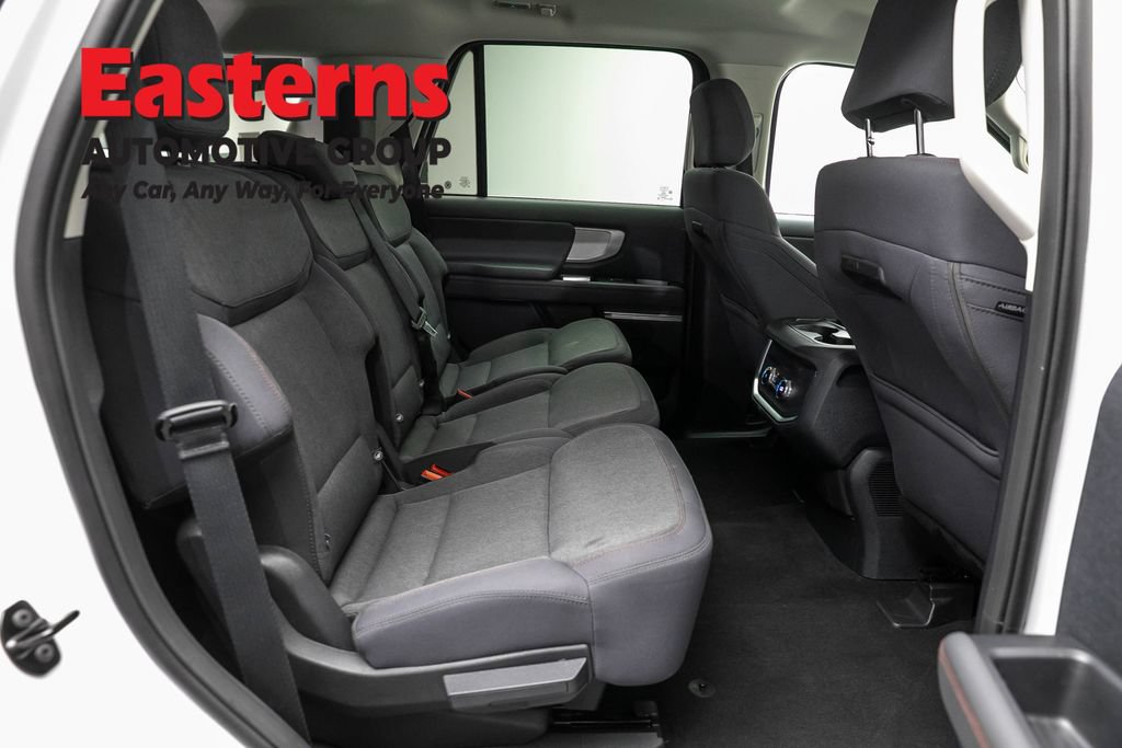 Used 2025 Ford Expedition Active AWD/4WD image 24