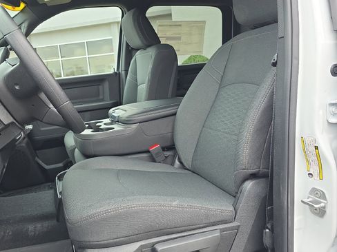 New 2026 RAM 2500 Tradesman AWD/4WD image 13