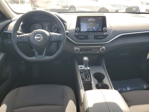 New 2025 Nissan Altima 2.5 S image 14