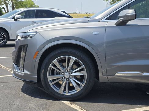 Used 2021 Cadillac XT6 Premium Luxury AWD/4WD image 8