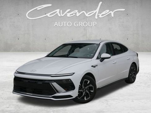 Used 2024 Hyundai Sonata SEL image 1