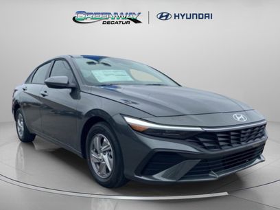 New 2026 Hyundai Elantra SE