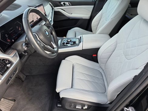Certified 2025 BMW X5 xDrive40i w/ Premium Package AWD/4WD image 6