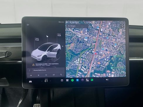 Used 2022 Tesla Model Y Performance AWD/4WD image 19