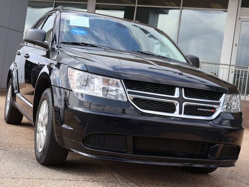 Used 2020 Dodge Journey SE w/ SE Popular Equipment Group image 7