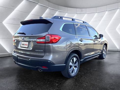 Used 2022 Subaru Ascent Premium w/ Convenience Package AWD/4WD image 4