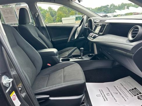 Used 2017 Toyota RAV4 LE w/ All Weather Liner Package AWD/4WD image 21