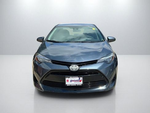Used 2018 Toyota Corolla LE FWD image 2