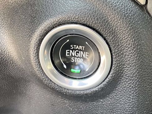 Used 2021 Chevrolet Silverado 1500 RST AWD/4WD image 27