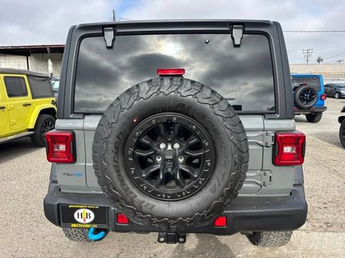 Used 2023 Jeep Wrangler Unlimited Rubicon 4xe AWD/4WD image 6