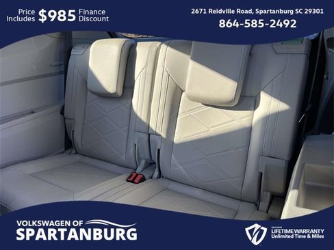Used 2025 Volkswagen Atlas SE image 13