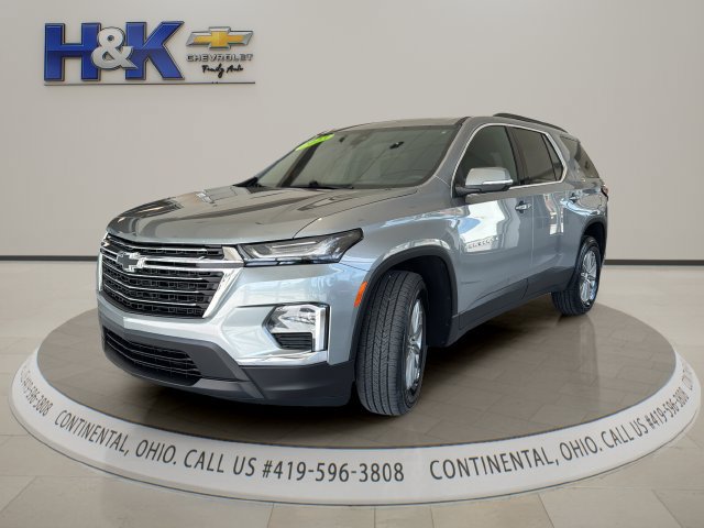 Used 2023 Chevrolet Traverse LT FWD image 3