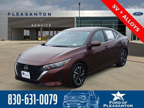 Used 2024 Nissan Sentra SV image 1