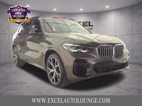 Used 2022 BMW X5 xDrive40i w/ M Sport Package image 6