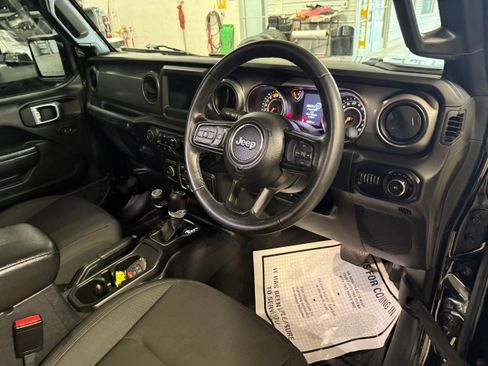 Used 2022 Jeep Wrangler Unlimited Sport w/ Cold Weather Group AWD/4WD image 7
