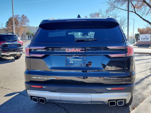 Used 2024 GMC Acadia Elevation image 7