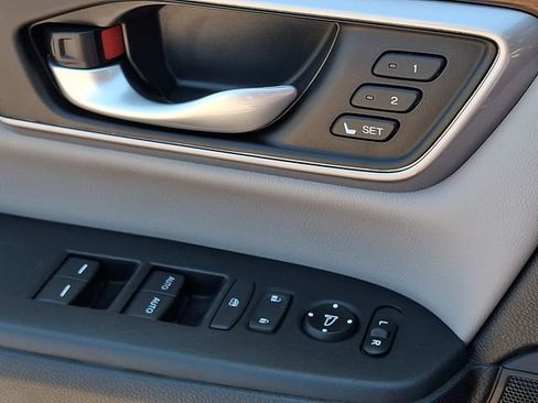 Used 2017 Honda CR-V EX-L image 23