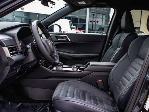 New 2026 Mitsubishi Outlander LE AWD/4WD image 31