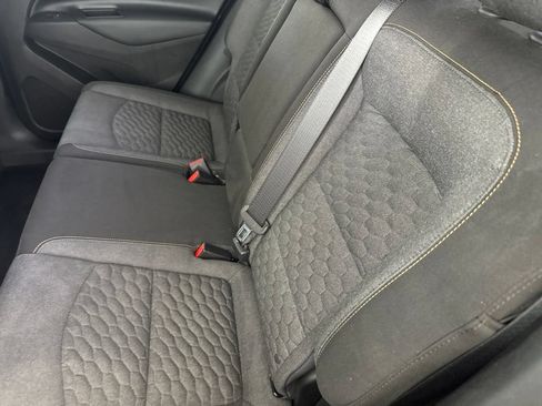 Used 2018 Chevrolet Equinox LT FWD image 27