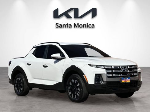 Used 2025 Hyundai Santa Cruz SEL AWD/4WD image 8