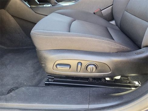 Used 2025 Chevrolet Malibu LT image 27