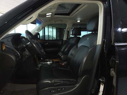 Used 2014 INFINITI QX80 4WD w/ Theater Package image 18
