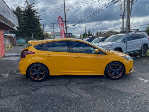 Used 2013 Ford Focus ST image 8