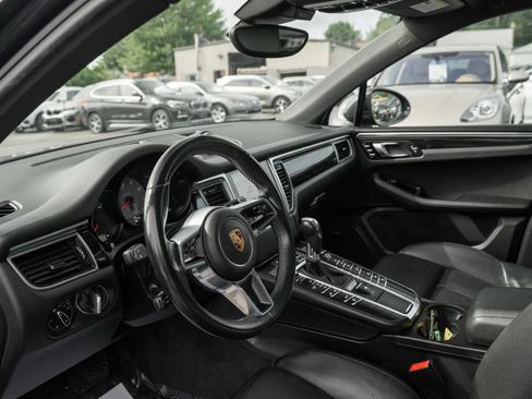 Used 2017 Porsche Macan S AWD/4WD image 6
