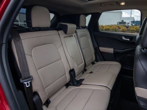 Used 2020 Ford Escape Titanium AWD/4WD image 18