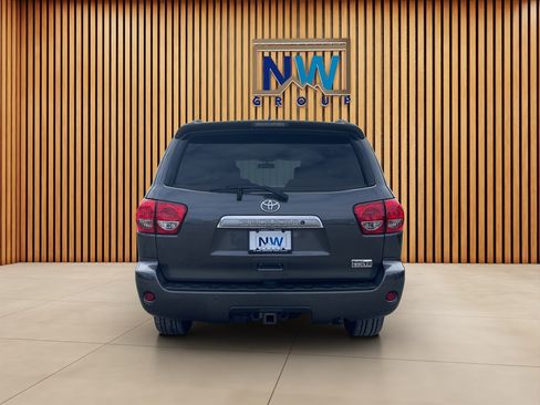 Used 2017 Toyota Sequoia Platinum image 23