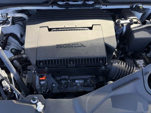 Certified 2024 Honda Pilot Touring image 30