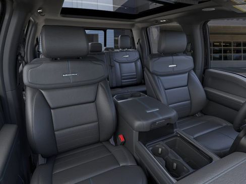 New 2026 Ford F450 Platinum w/ FX4 Off-Road Package image 10