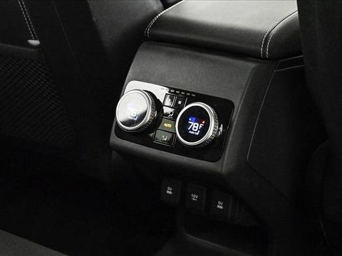 Used 2020 Jaguar I-PACE SE image 18