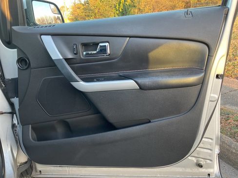 Used 2013 Ford Edge Limited image 17