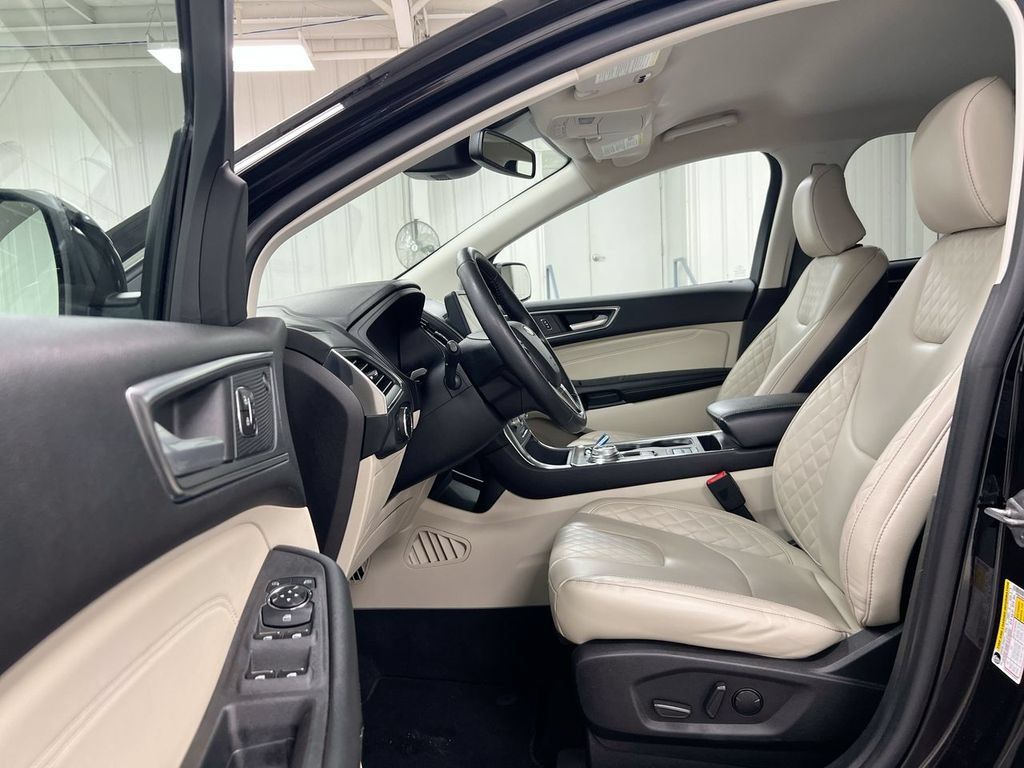 Used 2023 Ford Edge Titanium w/ Cargo Accessory Package AWD/4WD image 19