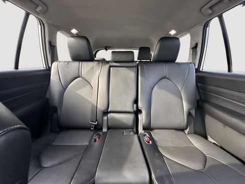 Certified 2024 Toyota Grand Highlander XLE image 59