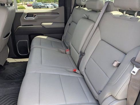 Used 2024 Chevrolet Silverado 1500 LT AWD/4WD image 14